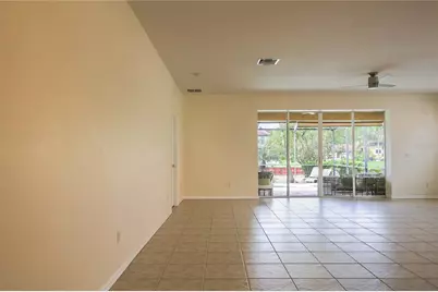 18014 Java Isle Drive, Tampa, FL 33647 - Photo 4