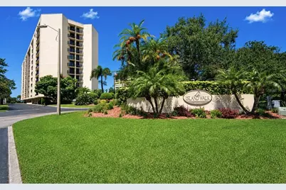 690 Island Way #501, Clearwater Beach, FL 33767 - Photo 2