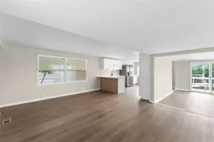 436 Mt Oak Ave NE, Saint Petersburg, FL 33702 - Photo 10