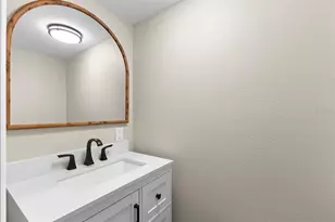 436 Mt Oak Ave NE, Saint Petersburg, FL 33702 - Photo 34