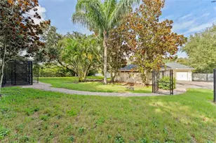 2109 Meadow Brook Dr, Clearwater, FL 33759 - Photo 52