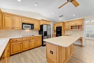 2109 Meadow Brook Dr, Clearwater, FL 33759 - Photo 10