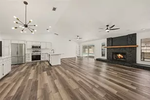 4715 Kemble Ct, Tampa, FL 33624 - Photo 4