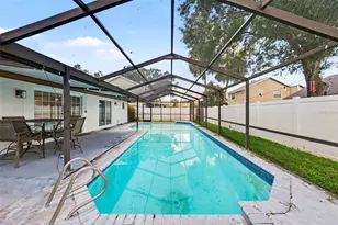 4715 Kemble Ct, Tampa, FL 33624 - Photo 4