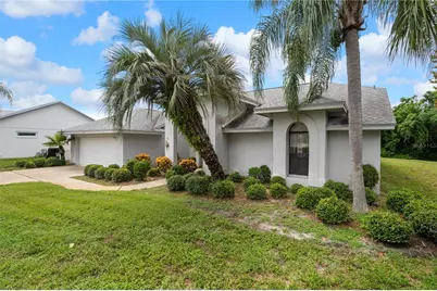 3225 Glenwood Circle, Holiday, FL 34691 - Photo 2