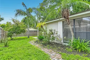6701 Village Grove Ct, Tampa, FL 33615 - Photo 32
