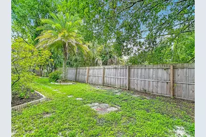 6701 Village Grove Court, Tampa, FL 33615 - Photo 30