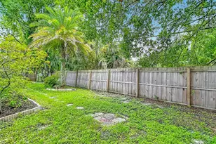 6701 Village Grove Ct, Tampa, FL 33615 - Photo 30