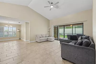 11502 Robles Del Rio Place, Temple Terrace, FL 33617 - Photo 10