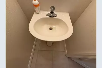 8511 Trail Wind Drive, Tampa, FL 33647 - Photo 12