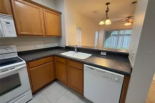 8511 Trail Wind Dr, Tampa, FL 33647 - Photo 6