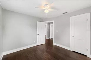 5345 38th Ave N, Saint Petersburg, FL 33710 - Photo 12