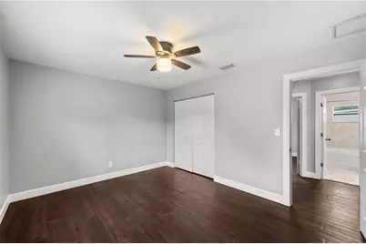 5345 38th Avenue N, Saint Petersburg, FL 33710 - Photo 14