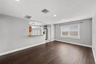 5345 38th Ave N, Saint Petersburg, FL 33710 - Photo 10