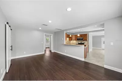 5345 38th Avenue N, Saint Petersburg, FL 33710 - Photo 8