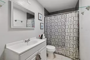 10326 Out Island Dr, Tampa, FL 33615 - Photo 32