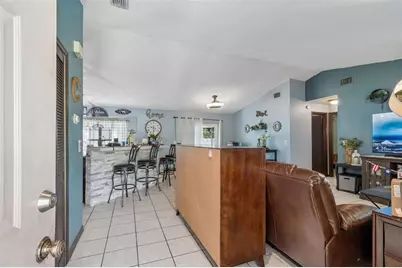 10326 Out Island Drive, Tampa, FL 33615 - Photo 6