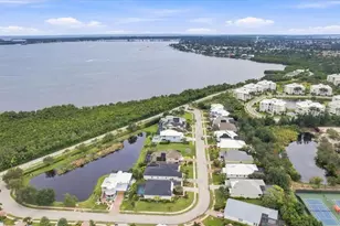 8124 37th Ave Cir W, Bradenton, FL 34209 - Photo 52