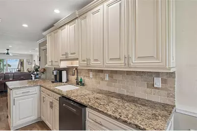 7300 Sunshine Skyway Lane #206, Saint Petersburg, FL 33711 - Photo 8