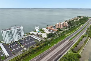 7300 Sunshine Skyway Ln, Saint Petersburg, FL 33711 - Photo 24