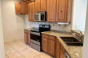 229 Shell Falls Dr, Apollo Beach, FL 33572 - Photo 4