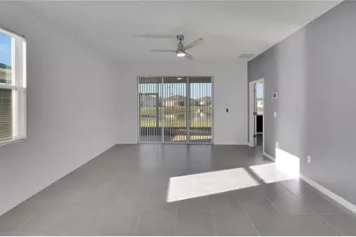 3329 Shady Sunrise Loop, Plant City, FL 33565 - Photo 4