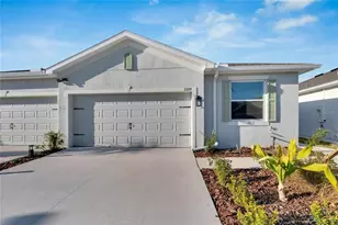 3329 Shady Sunrise Loop, Plant City, FL 33565 - Photo 2
