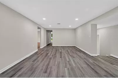 8809 Dyer Road, Riverview, FL 33578 - Photo 12