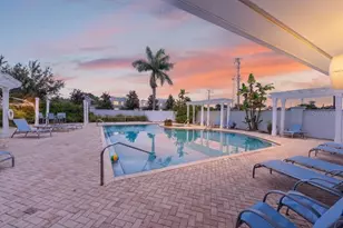 4546 Bay Spring Ct, Tampa, FL 33611 - Photo 2