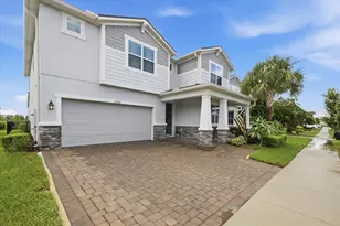 19350 Blue Pond Dr, Lutz, FL 33558 - Photo 2