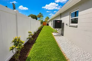 138 Davison Ave NE, Saint Petersburg, FL 33703 - Photo 52