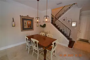 2405 Victoria Gardens Ln, Tampa, FL 33609 - Photo 8