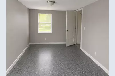 1044 58th Avenue N, Saint Petersburg, FL 33703 - Photo 6