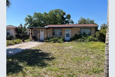 1044 58th Avenue N, Saint Petersburg, FL 33703 - Photo 1
