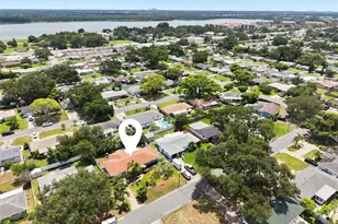 8919 109th Ln, Seminole, FL 33772 - Photo 10