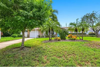 8919 109th Lane, Seminole, FL 33772 - Photo 4