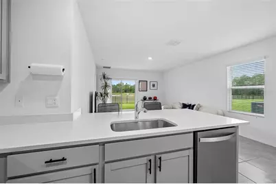 35630 Kinsey Point, Zephyrhills, FL 33541 - Photo 6