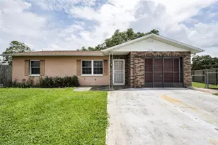 7326 Lehigh Ct, Zephyrhills, FL 33540 - Photo 4