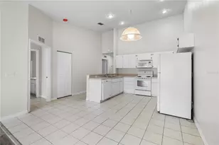 37228 Grassy Hill Ln, Dade City, FL 33525 - Photo 12