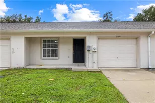 37228 Grassy Hill Ln, Dade City, FL 33525 - Photo 2