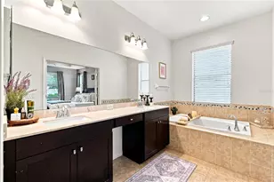 1008 Oakcrest Dr, Brandon, FL 33510 - Photo 20