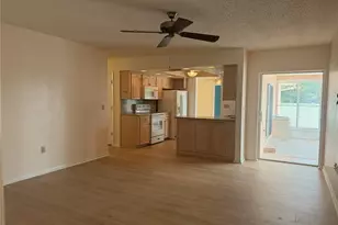 1112 40th Ave NE, Saint Petersburg, FL 33703 - Photo 8