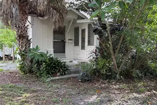 766 51st Ave N, Saint Petersburg, FL 33703 - Photo 1