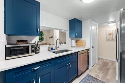 3675 41st Way S #I, Saint Petersburg, FL 33711 - Photo 16
