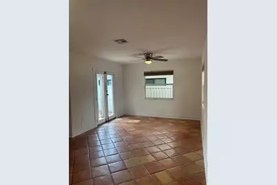 2813 46th Street S, Gulfport, FL 33711 - Photo 8
