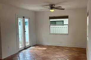 2813 46th St S, Gulfport, FL 33711 - Photo 8