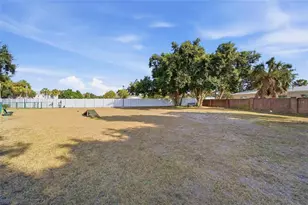 5092 Beach Dr SE, Saint Petersburg, FL 33705 - Photo 38