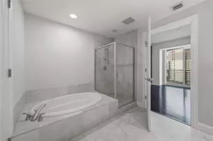 450 Knights Run Ave, Tampa, FL 33602 - Photo 30