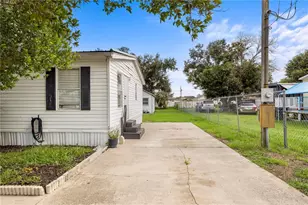 4332 Upper Meadow Rd, Mulberry, FL 33860 - Photo 4