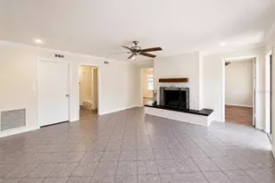 7301 N Dartmouth Ave, Tampa, FL 33604 - Photo 2